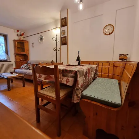 Hirsch Haus *
